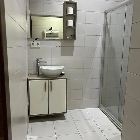 Sunny House Apartment *
